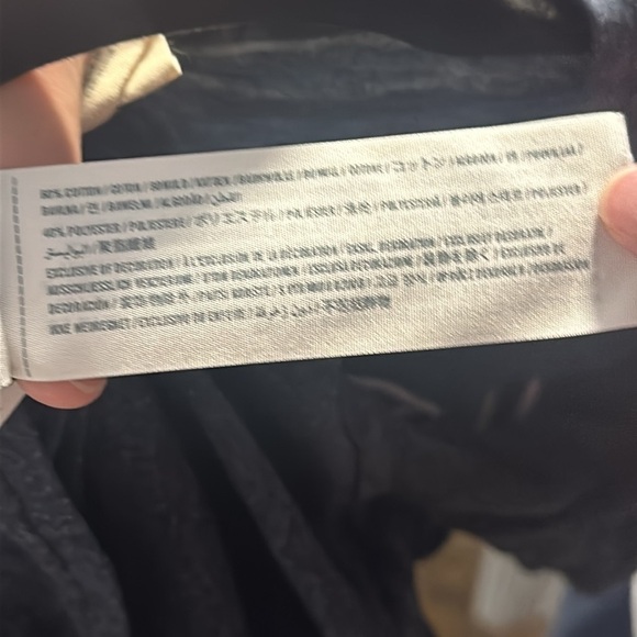 (J) GUC: Hollister T-shirt with embroidered logo, size M - Picture 6 of 6